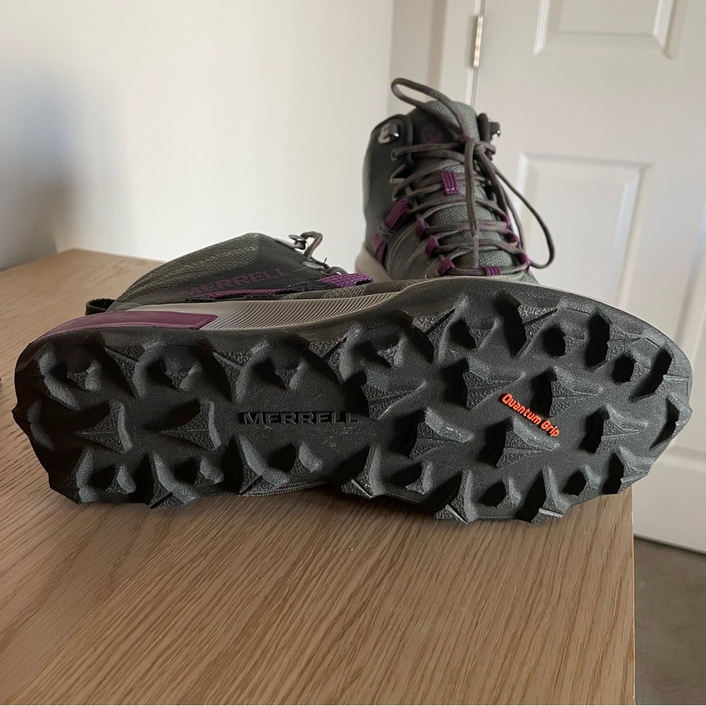 Women’s Merrell Zion FST Mid WP Hiking Boot Size 8 - Picture 3 of 5